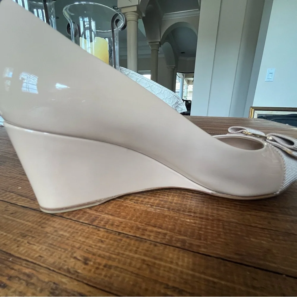 Salvatore Ferragamo Women's Wedges Beige Peep-Toe Shoes - Picture 6 of 10